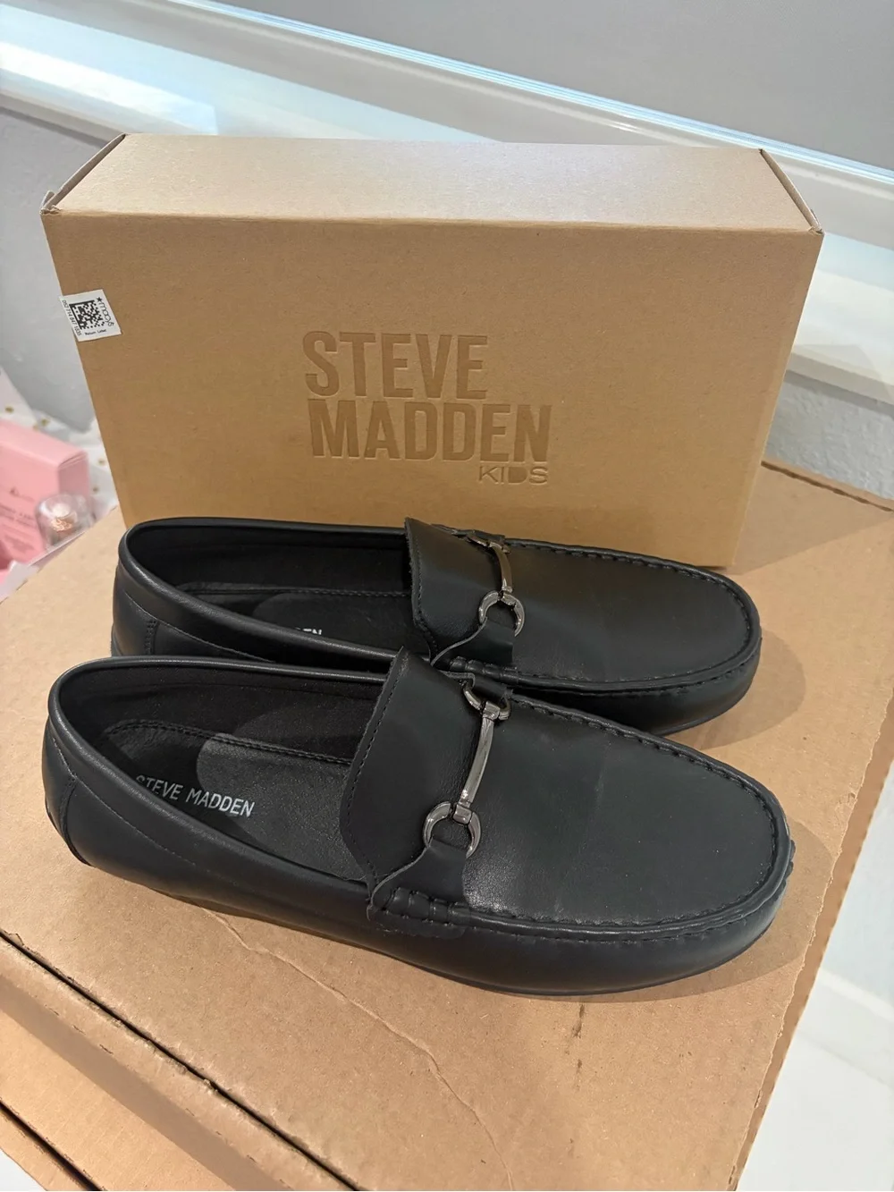 Steve Madden Black Leather Bit-Detail Slip-On Loafers